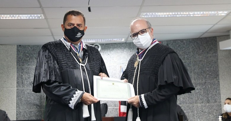 Juiz federal Lino Osvaldo Serra Sousa Segundo toma posse como membro efetivo Desembargador Joaquim Figueiredo e juiz federal Lino Osvaldo Serra Sousa Segundo