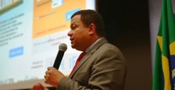 Lançamento do livro do Dr. Márlon Reis, O Gigante Acordado. Em “O Gigante Acordado”, o magistrad...