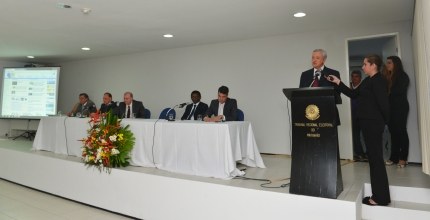 TRE-MA Eleitores recém-cadastrados biometricamente participarão de votação simulada De acordo com cronograma da Secretaria de Tecnologia de Informação do Tribunal Regional Eleitora...