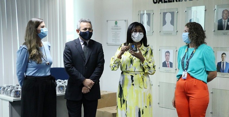 TRE-MA - Entrega de canecas - 1.8.2022 Entrega de canecas - 1.8.2022