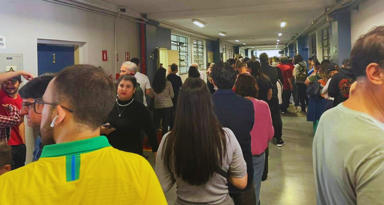 TRE-MA fila em seções eleitorais imagem ilustrativa