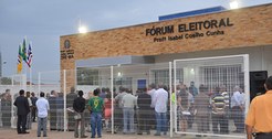 Fachada do novo fórum eleitoral da 96ª zona que foi inaugurado em 30.11.2012.