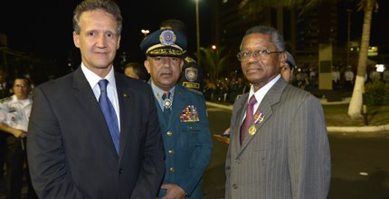 TRE-MA-Medalha Brigadeiro Falcão é concedida a membros da Corte Eleitoral Em solenidade realizada na noite desta segunda-feira (17) – dia em que a Polícia Militar do Mara...