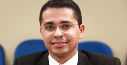 tre-ma Obra sobre Direito Eleitoral para concurso de procurador da República será lançada no TRE
O advogado Carlos Eduardo de Oliveira Lula – professor do curso de pós-graduação da Escola Jud...