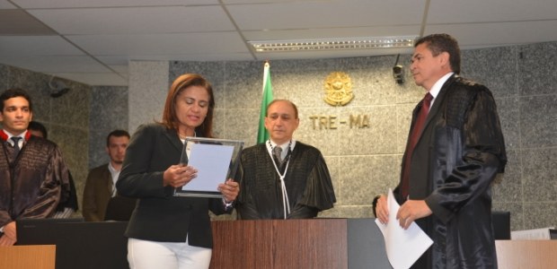 TRE-MA Posse juíza Suely Feitosa Suely de Oliveira Santos Feitosa tomou posse nesta quinta-feira, 25 de fevereiro como membro sub...