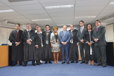 Algumas das autoridades presentes à posse de recondução de Eduardo Moreira como membro efetivo d...