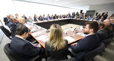 11/04/23 - Presidentes de TREs reunidos com presidente do TSE, ministro Alexandre de Moraes