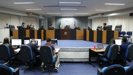 TRE-MA Primeira sessão do ano de 2023 Membros da Corte reunidos em sessão plenária