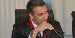 Os membros do Tribunal Regional Eleitoral do Maranhão despediram-se nesta terça-feira (16 de abr...