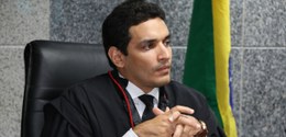 Procurador Thiago Ferreira de Oliveira
