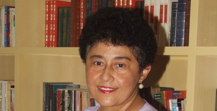 TRE-MA servidora Lenita Estrela de Sá Foto da servidora Lenita Estrela de Sá, que terá peça "Ana do Maranhão" exibida no teatro Arthur...