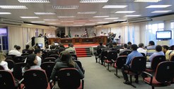 Foto do pleno durante sessão ordinária do dia 26 de agosto de 2012. Julgamento de recursos de ca...