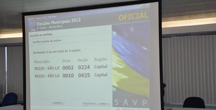 TRE-MA Sorteio Votação Paralela 2º turno Duas urnas eletrônicas da capital (uma da 2ª e outra da 10ª zona eleitoral) foram sorteadas nest...