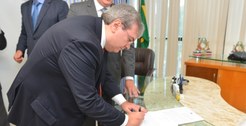 No gabinete da presidência do Tribunal Regional Eleitoral do Maranhão, o juiz federal Ricardo Fe...