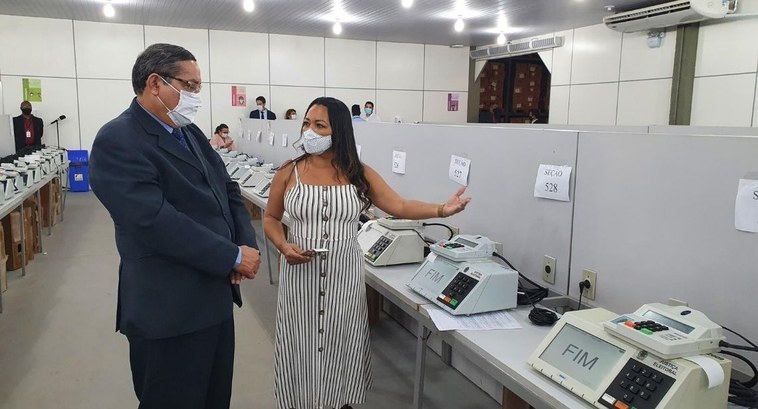 Visita do presidente à Central de Armazenamento