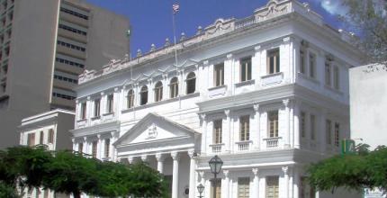 Em votação aberta, o Tribunal de Justiça do Maranhão (TJMA) escolheu, nesta quarta-feira (23), d...